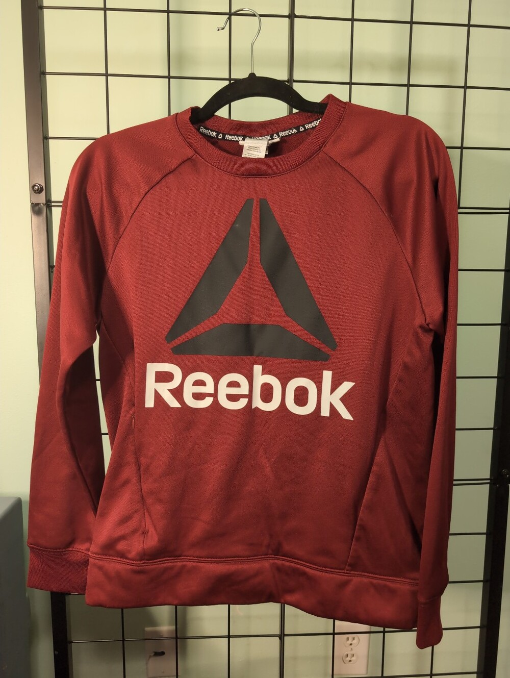 Reebok Girls Logo Crewneck Sweatshirt - Size 14/16 XL